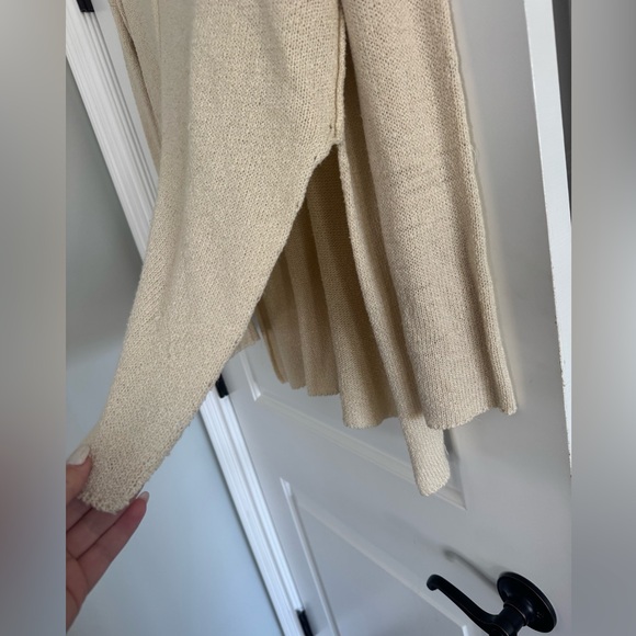 Decker high slit sweater - Picture 2 of 4